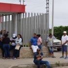  Lo que se conoce hasta el momento, es que a las víctimas lo embarcaron en una camioneta doble cabina para sustraérseles sus pertenencias. 