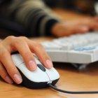  Los infocentros comunitarios servirán de equipo para los alumnos. 