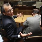  De acuerdo al sondeo de opinión, en materia política, el 13,8 % considera que la corrupción fue el hecho más importante, seguido con 13,2 % por el juicio y prisión del exvicepresidente Jorge Glas. 