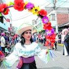  Durante el trayecto se mostraron trajes típicos de la serranía ecuatoriana. 