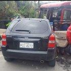  El carro particular quedó un poco incrustado al bus.  