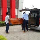  Las víctimas, de 23 y 27 años, no soportaron las toneladas de los escombros que terminaron muriendo al instante. 