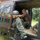  Édgar Cadena, director médico del centro hospitalario, dijo que los tres estaban en situación grave. 