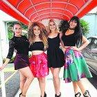  Janan Velasco junto a sus compañeras de Kandela y Son 4G. 