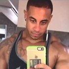  Mull de 31 años comenzó desde la adolescencia con comportamientos agresivos hacia mujeres. 