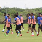  Entrenamiento eléctrico. Alfredo Arias cambió su dibujo táctico ante las dos bajas y diseñó un 11 más ofensivo. 