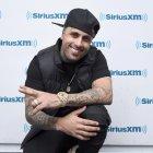  Nick Rivera Caminero es un cantante estadounidense de 37 años.  