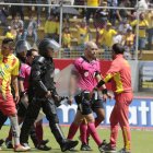  Existió una mano clara en el área, por parte del jugador Leandro Vega, que el árbitro Omar Ponce no pitó. Dicha acción ocurrió en el primer tiempo. 