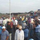  Agricultores exigen la designación de un nuevo ministro y rechazan el incremento del precio del arroz. 