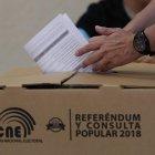  El recuento oficial del Consejo Nacional Electoral (CNE) de Ecuador da la victoria al Sí en las siete preguntas, con alrededor de un 98,4 % de los votos escrutados. 