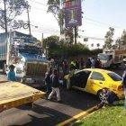  Los peritos de investigación llegaron al Puente 2, donde ocurrió el hecho, para recoger pistas. 