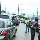  Referencial. En los semáforos también hay vendedores informales y presencia de mendicidad. 