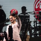  El cantante colombiano Maluma cantó en el Faena Theatre en Miami Beach, la versión en español de ‘Colors’, uno de los temas del Mundial Rusia 2018. 