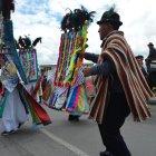  Más de 15 comunidades desfilaron por las calles de la ciudad 