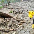  Un deslizamiento de tierra tiene anegados a un aproximado de 26 familias. 