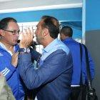  Arias en dialogo con Nassib Neme, presidente de Emelec en su presentación como DT.  