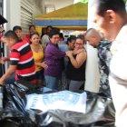  De las dos familias que viajaban en el camión una perdió a todos sus integrantes en total seis vidas, mientras que de la otra compuesta por siete personas solo se salvaron dos. 