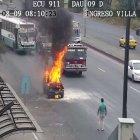  Personal bomberil que acudió al sitio logró extinguir el fuego que afectó al vehículo, dejando la situación controlada. 