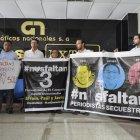  Familiares, allegados y organizaciones durante la visita a las instalaciones de los diarios EXTRA y EXPRESO. 