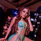  Mafer tiene 27 años.  