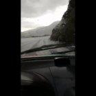  Imágenes del granizo en la vía.  