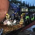  Las autoridades continúan investigando las causas del choque.  