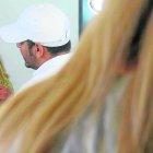  La actriz se demora una hora y media en maquillarse como Sharon.  