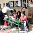  El Consejo Nacional Electoral, ya con fecha definida para los sufragios, ha establecido el día para convocar y capacitar a quienes receptarán los votos y efectuarán los escrutinios. 