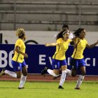  En el segundo tiempo las brasileñas marcaron los 3 goles del partido.  