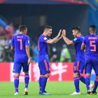  Jugadores colombianos  celebran la anotación de Falcao. 