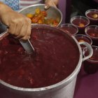  El consumo de la colada morada durante la celebración del Día de los Difuntos se convierte en una importante expresión del sincretismo cultural en Ecuador. 