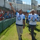  La conversación que se investiga la mantiene con un hombre que se identifica como Livinston Huacon.  