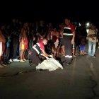  El niño se movilizaba en su bicicleta.  