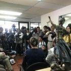  Ella no confía en la comisión que irá al país vecino a tomar la versión del último sospechoso del supuesto asesinato del chico. 