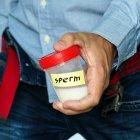  El semen es ese líquido blanquecino y viscoso que se produce en los testículos del hombre en la etapa de la pubertad, entre los 10 y 15 años de edad. 