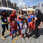  Durante el evento Súperhéroes Por Una Sonrisa personas disfrazadas hicieron pasar un buen momento a niños. 