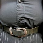  Las profesiones que se vinculan a un mayor riesgo de padecer obesidad tienen en común una serie de factores, como trabajar en un espacio de trabajo reducido que limita la movilidad. 