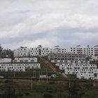  Los usuarios pueden pagar al contado o a crédito mediante la suscripción de una promesa de compra venta que permite la reservación del inmueble o el depósito del 30% del valor total de la vivienda. 