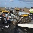  El taxi quedó en cenizas. 