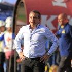  La salida del entrenador uruguayo se da, luego de la derrota sufrida en Ambato por 3-2 ante Técnico Universitario, la noche del viernes. 