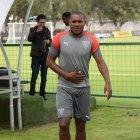  El conjunto albo se enfrentará este martes  10 de abril de 2018 (17:15) ante el conjunto boliviano de Guabirá, en el estadio Rodrigo Paz Delgado, por la primera fase del torneo internacional.  