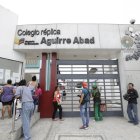  Imágenes del colegio réplica Aguirre Abad.  