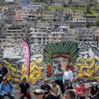  La campaña Si no es arte, a otra parte se lanzó en el Parque de las Diversidades, donde se realizaron grafitis artísticos.  