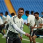  El jugador de México Javier Hernández participa en un entrenamiento. 