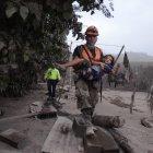  La cifra de 62 muertos incluye a cuerpos que fueron recuperados en la localidad de Alotenango, la colonia Hunapú y la sede del Inacif en la capital, a donde fueron trasladados seis cadáveres.  