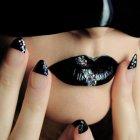  El placer de gastar nunca fue tan literal.  