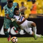  Banguera evitó el tanto paraguayo pero terminó expulsado 