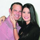  Los extortolitos se casaron en enero de 2011, al pie de la playa. 