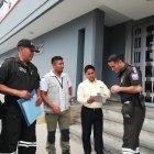  El procesado fue aprehendido en el momento que se aprestaba a comercializar un loro caretirrojo el pasado 29 de septiembre en las inmediaciones de un centro comercial en el cantón La Libertad. 