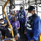 En el operativo se detectó que pasajeros no usan la mascarilla. La sanción es para el conductor.
